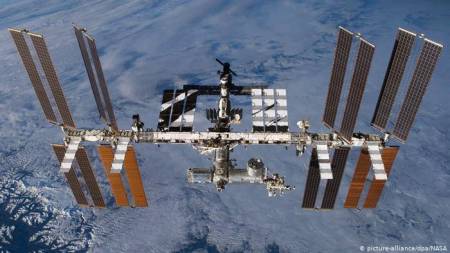iss.jpg